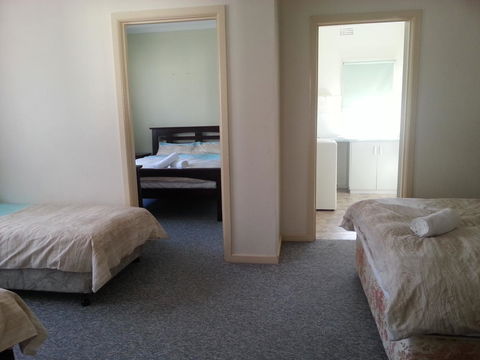 Beachcomber Holiday Units - Port Augusta Accommodation 35