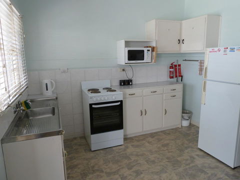 Beachcomber Holiday Units - Port Augusta Accommodation 33