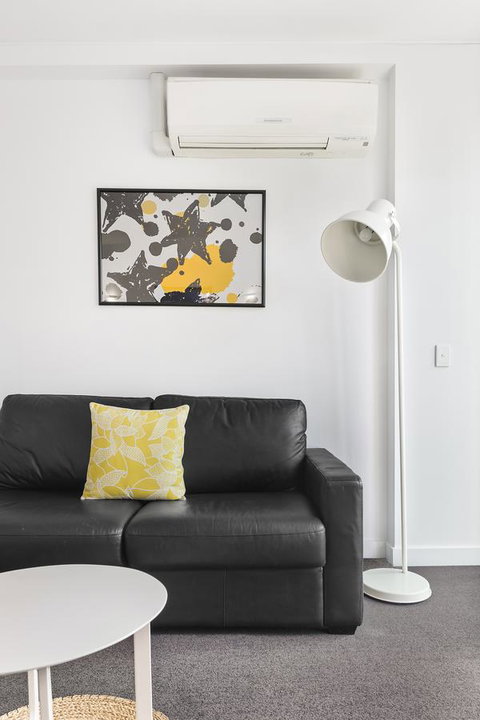 Docklands Private Collection - City Harbour Apartments - Port Augusta Accommodation 18