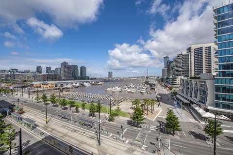 Docklands Private Collection - City Harbour Apartments - Port Augusta Accommodation 0