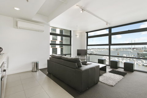 Docklands Private Collection - City Harbour Apartments - Port Augusta Accommodation 34