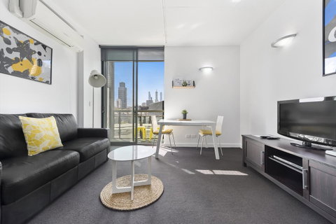 Docklands Private Collection - City Harbour Apartments - Port Augusta Accommodation 16
