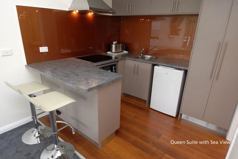 Seascape Accommodation - Port Augusta Accommodation 5
