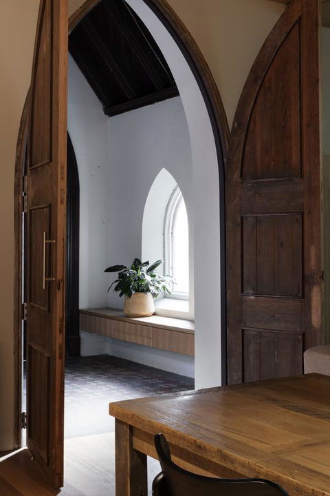 Converted Blue Stone Church - Port Augusta Accommodation 10
