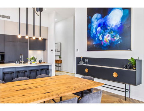 Ultimate Luxury Penthouse From The Block - Port Augusta Accommodation 20