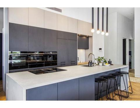 Ultimate Luxury Penthouse From The Block - Port Augusta Accommodation 18