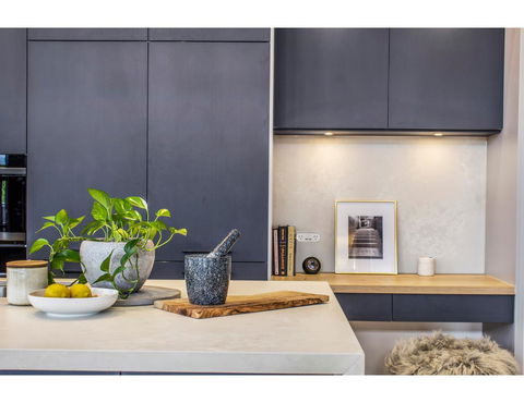 Ultimate Luxury Penthouse From The Block - Port Augusta Accommodation 21
