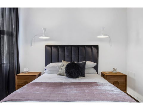 Ultimate Luxury Penthouse From The Block - Port Augusta Accommodation 11