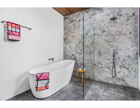 Ultimate Luxury Penthouse From The Block - Port Augusta Accommodation 17