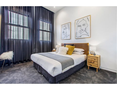 Ultimate Luxury Penthouse From The Block - Port Augusta Accommodation 3