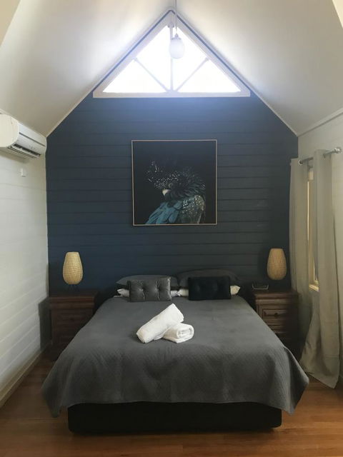 Two Truffles Cottages - Port Augusta Accommodation 11