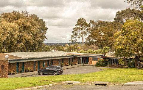 Burvale Hotel - Port Augusta Accommodation 10