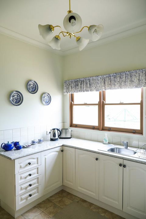 Miss Pym's Cottage - Port Augusta Accommodation 27