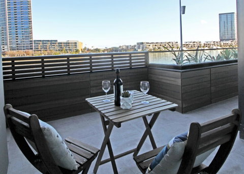 Auzzie Apartments Docklands, Melbourne - Port Augusta Accommodation 3