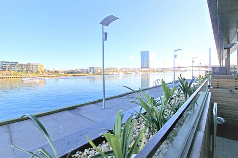 Auzzie Apartments Docklands, Melbourne - Port Augusta Accommodation 2