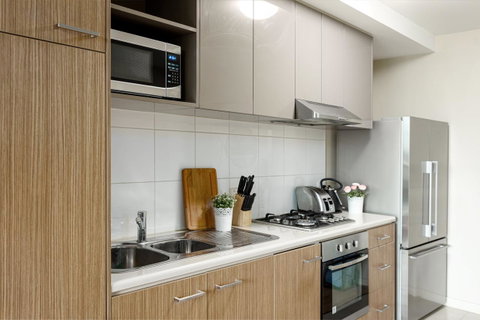 Water Views, Lovely 2BRs, Free Tram Zone, Close To Everything! - Port Augusta Accommodation 16