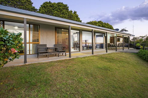 The Bird House - Port Augusta Accommodation 3