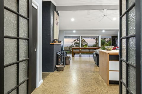 The Bird House - Port Augusta Accommodation 2