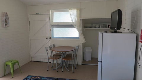 The Captain's Manor On Cook Unit 4 - Port Augusta Accommodation 3