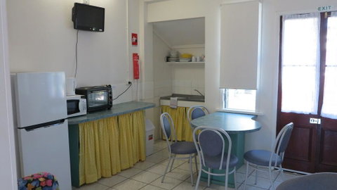 The Captain's Manor On Cook Unit 9 - Port Augusta Accommodation 2