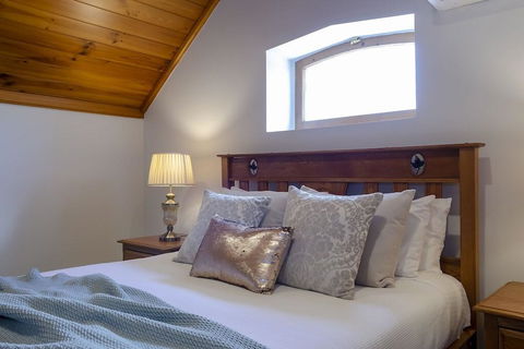 The Chapel - Port Augusta Accommodation 3