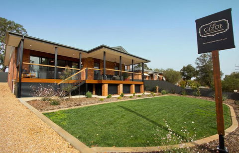 The Clyde Greenock - Port Augusta Accommodation 1
