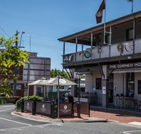 The Corner Hotel Alexandra - Port Augusta Accommodation