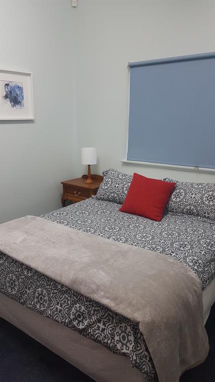 The Cottage - Port Augusta Accommodation 2