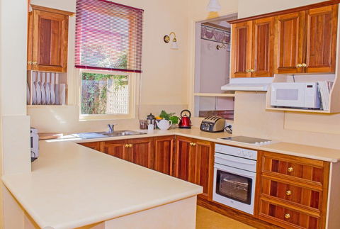 The Duck House - Port Augusta Accommodation 1