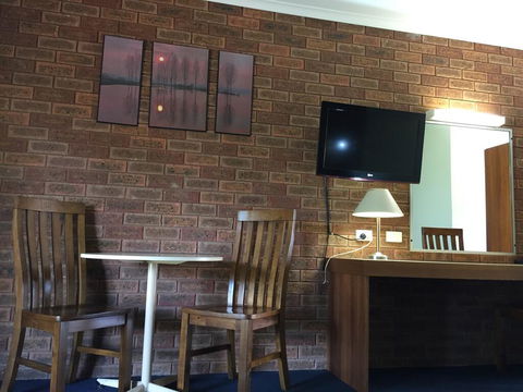 The Finley Palm Motor Inn - Port Augusta Accommodation 3
