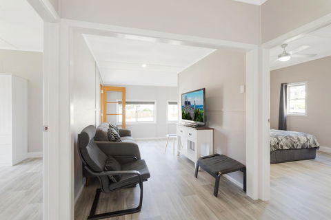 The Inlet Cottage - Port Augusta Accommodation 3