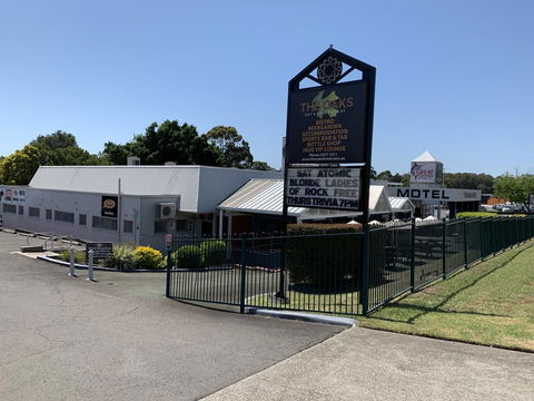 The Oaks Hotel Motel - Port Augusta Accommodation 0