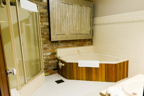 The Royal Daylesford Hotel - Port Augusta Accommodation 2
