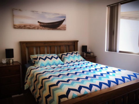 The Royal Dolphin Holiday Home - Port Augusta Accommodation 1