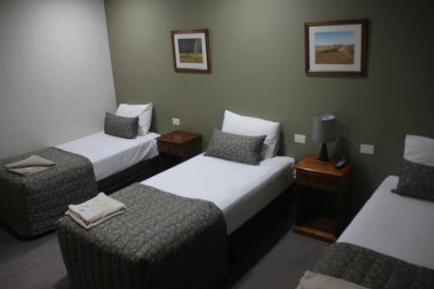 The Saltbush Motor Inn - Port Augusta Accommodation 2