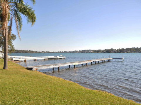 The Studio On The Lake @ Fishing Point, Lake Macquarie - Honestly Put The Line In And Catch Fish - Port Augusta Accommodation 0