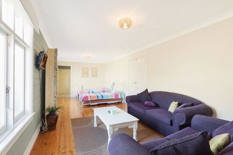 The Tempre @ Narooma - Port Augusta Accommodation 1