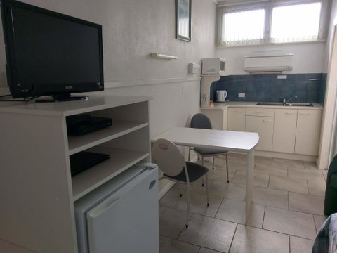 The Tree Motel - Port Augusta Accommodation 3