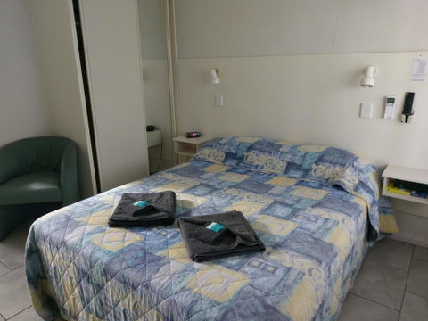 The Tree Motel - Port Augusta Accommodation 1
