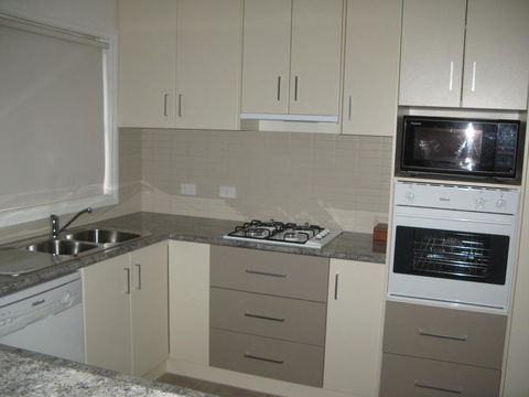 The Villa Kyabram - Port Augusta Accommodation 2