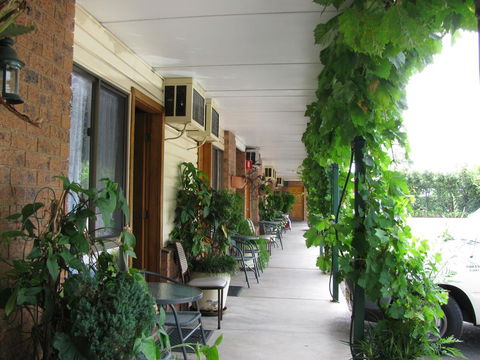 The Wayfarer Motel - Port Augusta Accommodation 0