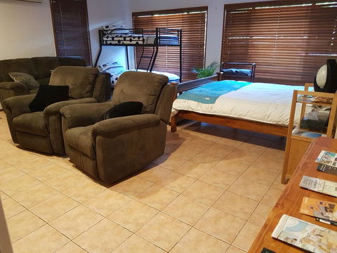 Theme Park Getaway - Port Augusta Accommodation 3