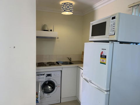 Thornleigh Garden View, Comfortable & Tranquil - Port Augusta Accommodation 2