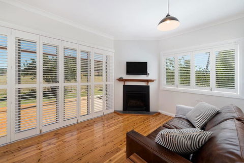 Toms Cottage - Wilgowrah -A Country Escape - Port Augusta Accommodation 2