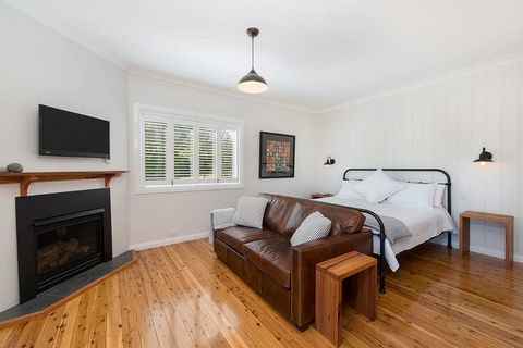 Toms Cottage - Wilgowrah -A Country Escape - Port Augusta Accommodation 1