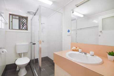 Tondio Terrace Flat 5 - Pet Friendly, Ground Floor Budget Style Accommodation - Port Augusta Accommodation 3