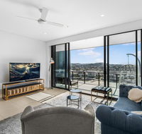 Top Floor 3 Bed Apartment with Million Dollar Views - Port Augusta Accommodation