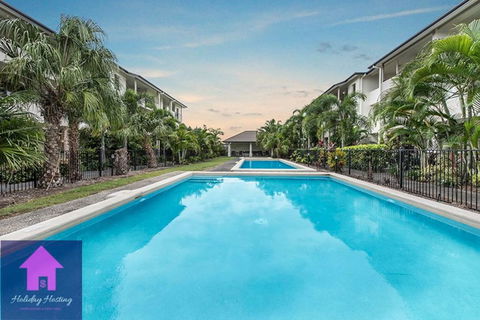 Townsville Luxury Spacious Apt 3 BR-2BTH Pools - Port Augusta Accommodation 0