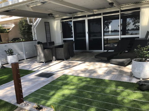 TREAT YOURSELF To Something Special! - Port Augusta Accommodation 1