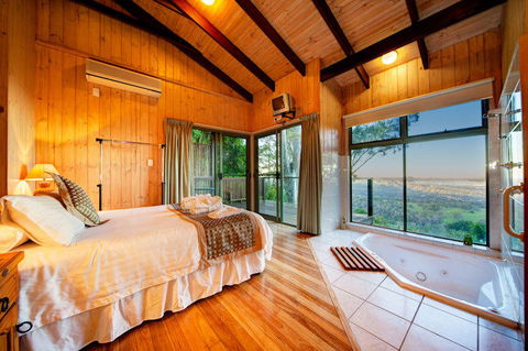 Treetops Seaview Montville - Port Augusta Accommodation 3